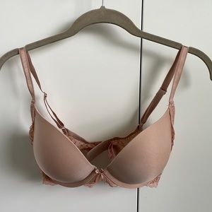 ❣️3 for $50❣️ Victoria’s Secret Dream Angels Push-Up Bra 32DD